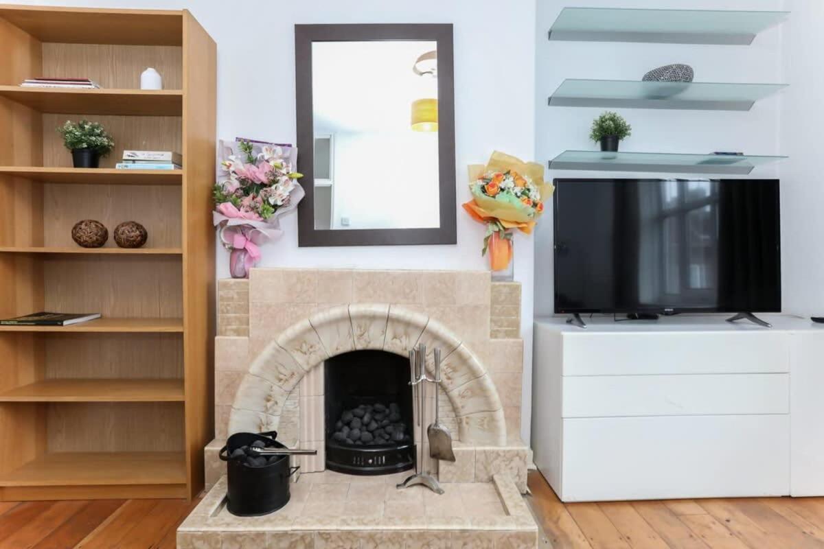 2 Bedroom Apartment In Waterloo Central London Exterior photo