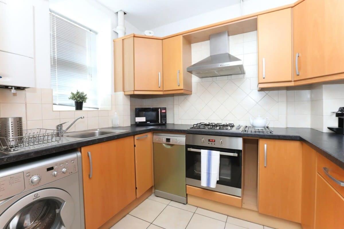 2 Bedroom Apartment In Waterloo Central London Exterior photo